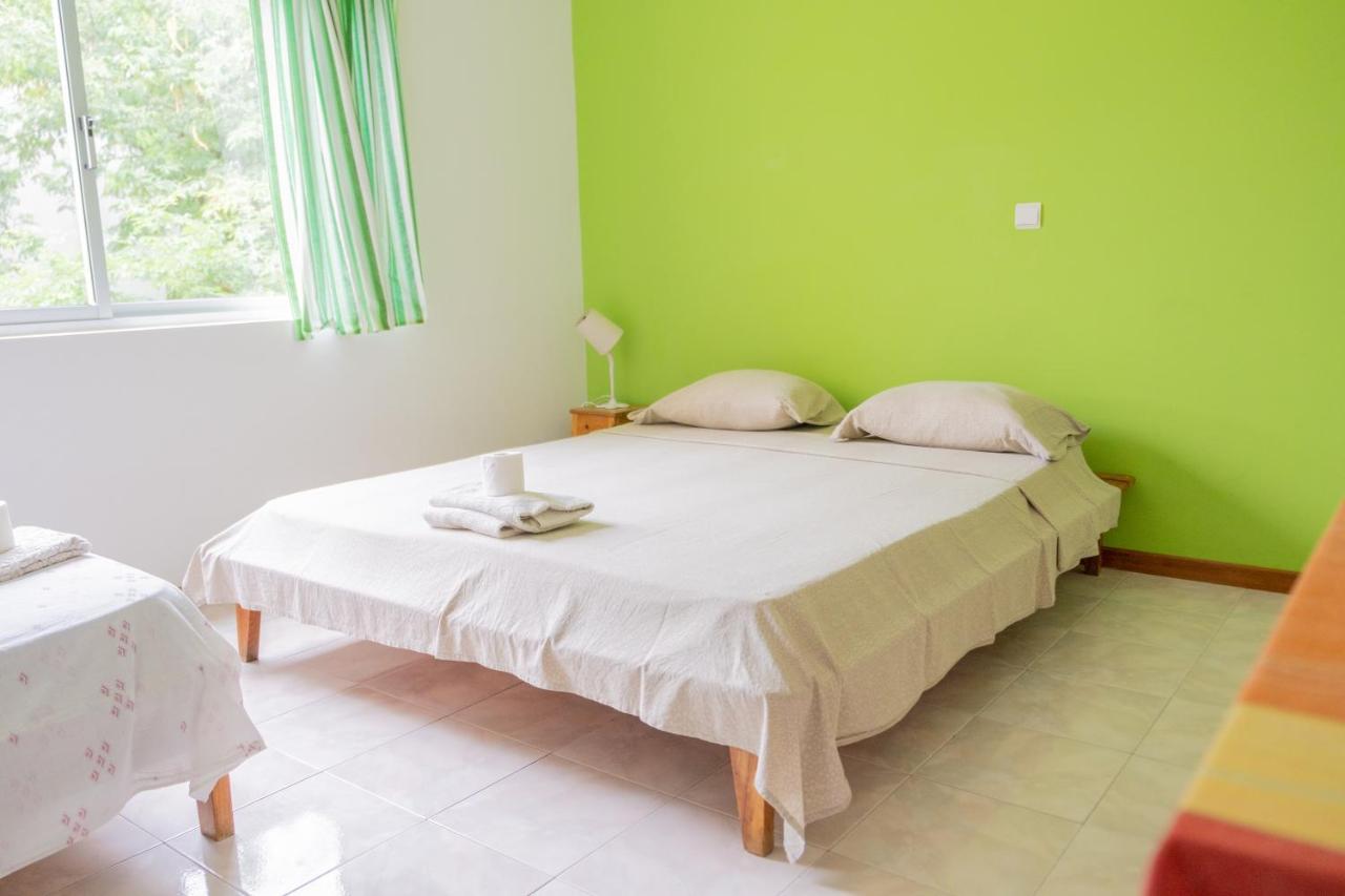 Simabo'S Backpackers' Hostel Mindelo Zewnętrze zdjęcie
